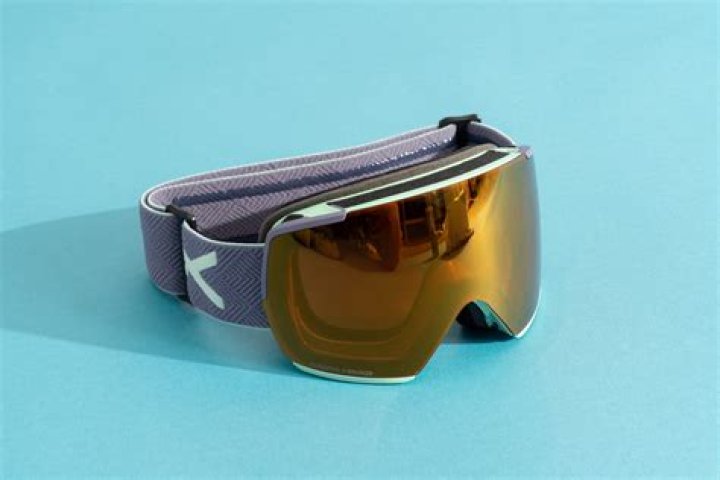 What are the best snow goggles?