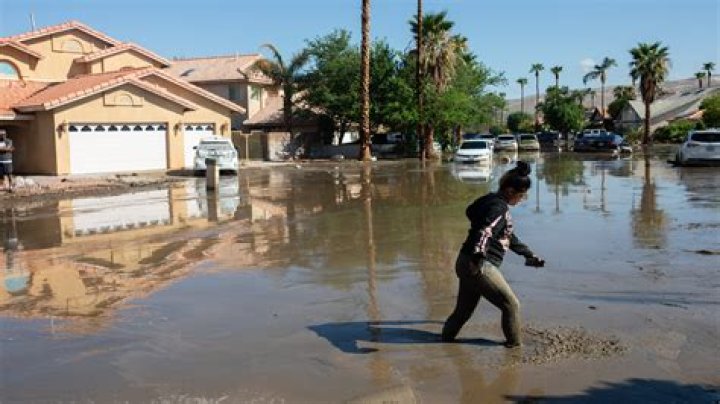 What are the causes of extreme weather?