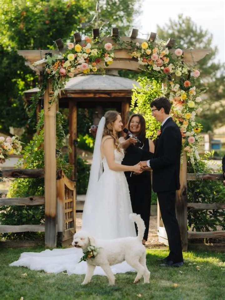 What are the words to a wedding ceremony?