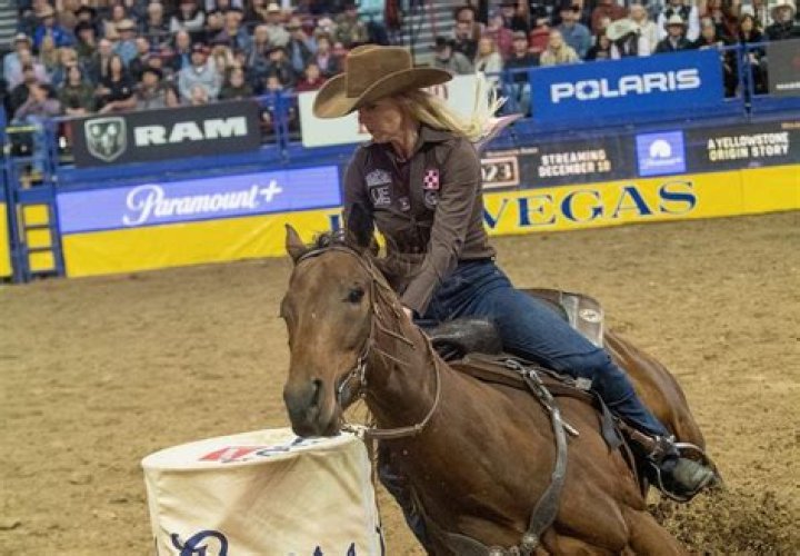 What barrel racers are going to the NFR 2020?