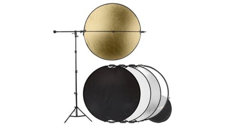 What can I use as a reflector for photography?