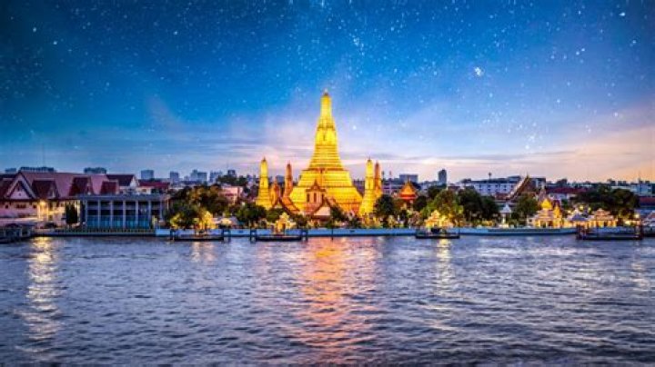 What can you do in Thailand at night?