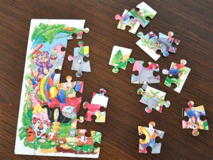 What can you do with completed jigsaw puzzles?