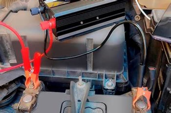 What can you run off a car inverter?