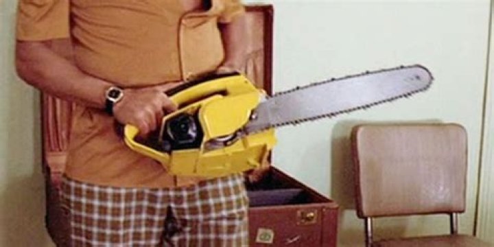 What chainsaw was used in Scarface?