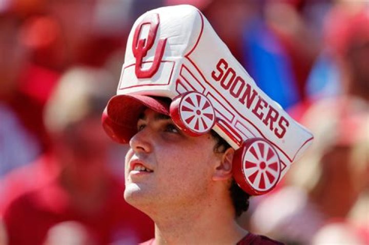 What channel is the Oklahoma Sooners football game on?