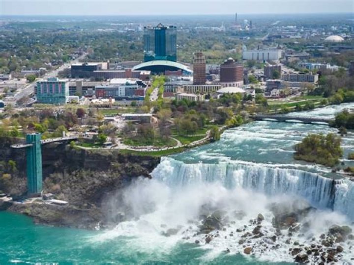 What cities make up Niagara region?