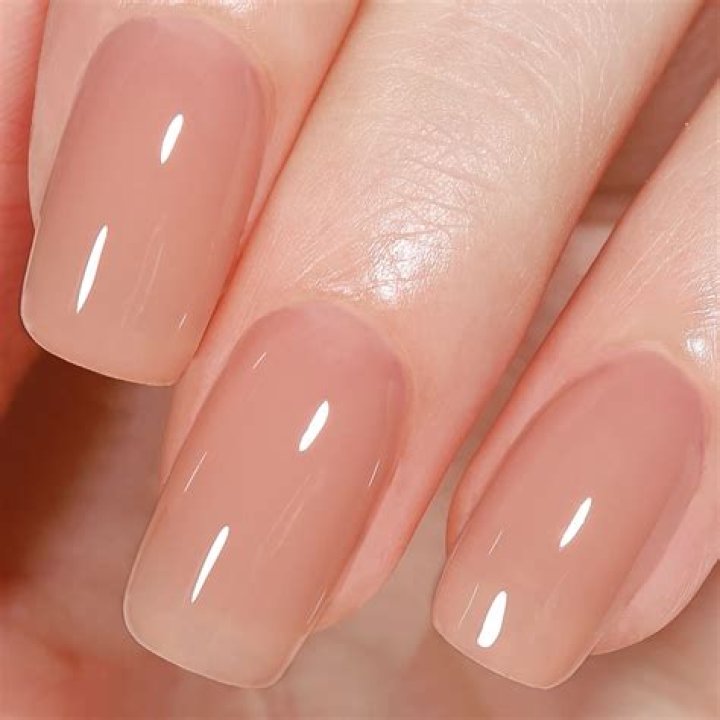 What clear nail polish do nail salons use?