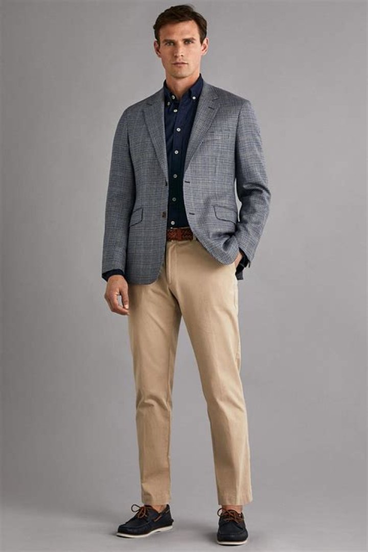What color pants go with a khaki jacket?