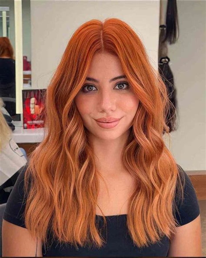 What Colours go with copper hair?