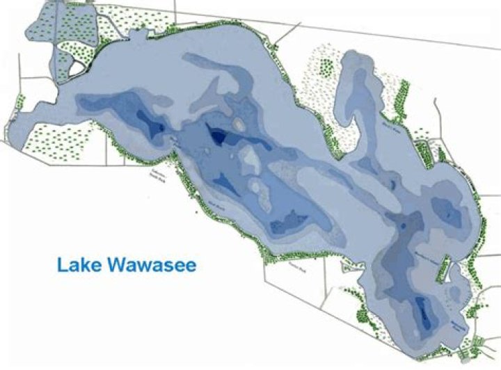 What county is Lake Wawasee in?