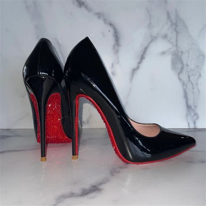 What do clear heels mean?