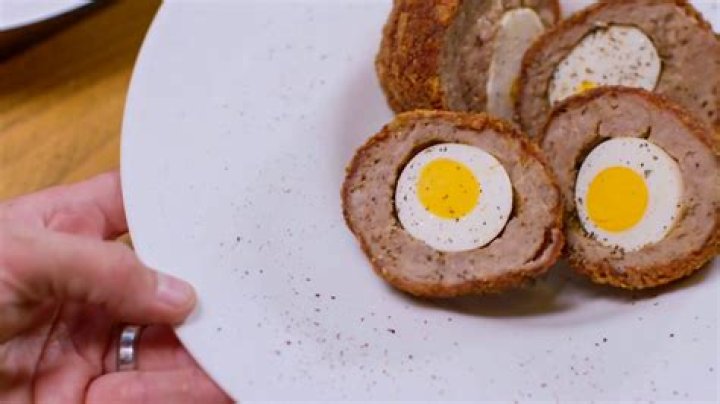 What do scotch eggs taste like?