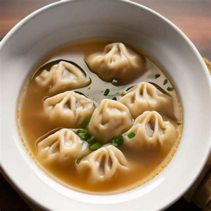 What do you eat with Chinese soup?