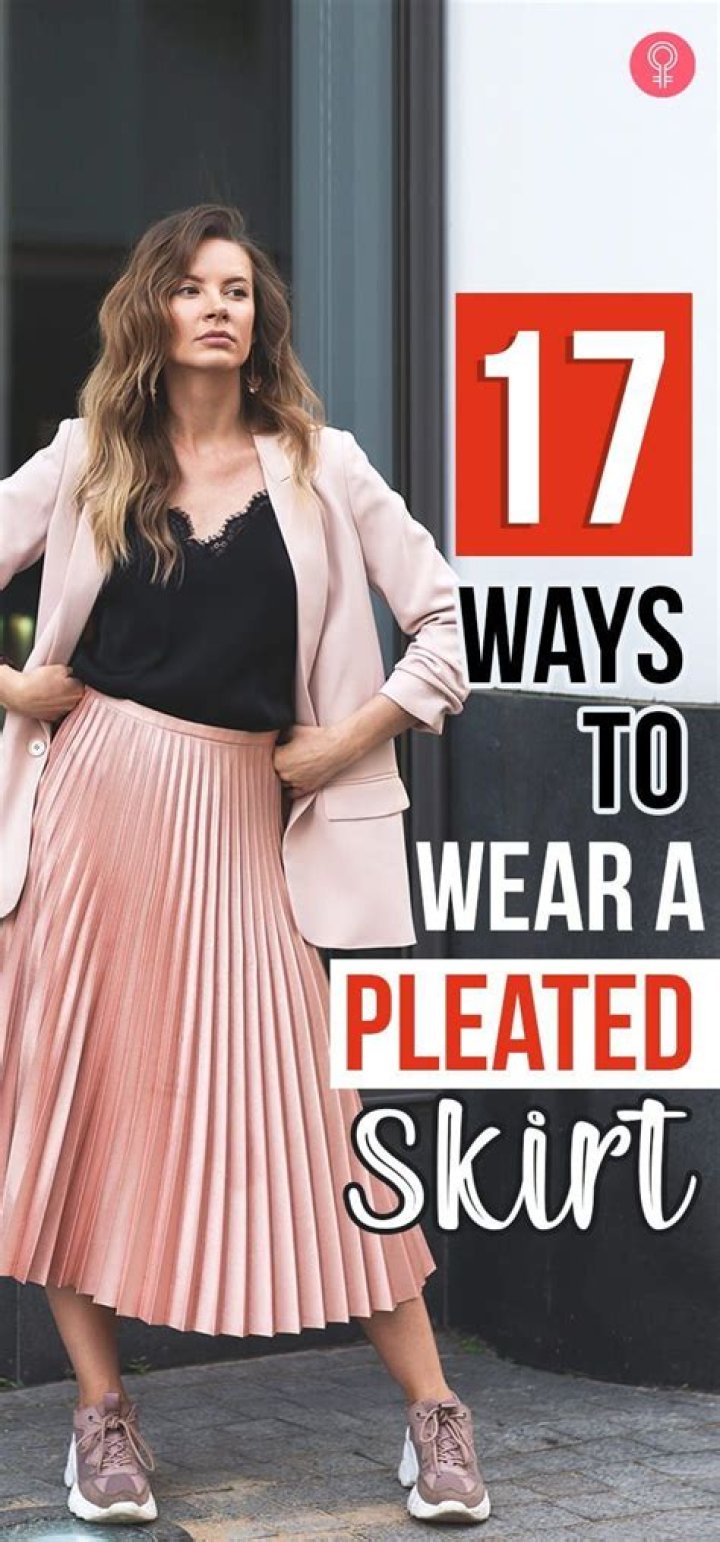What do you wear with a white skater skirt?