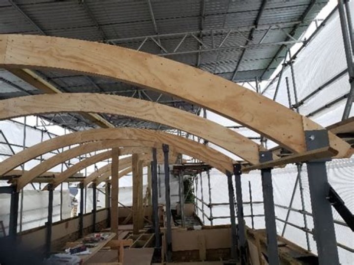 What does a barrel roof look like?