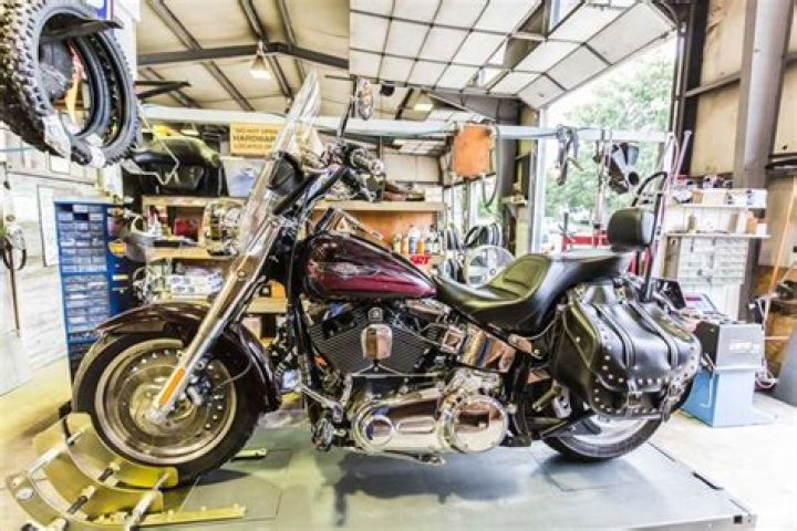 What does a Harley 1000 mile service include?