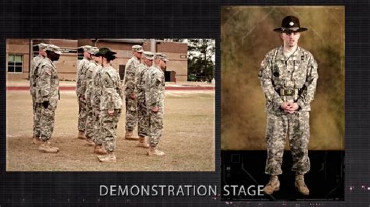 What does a platoon guide do in basic training?