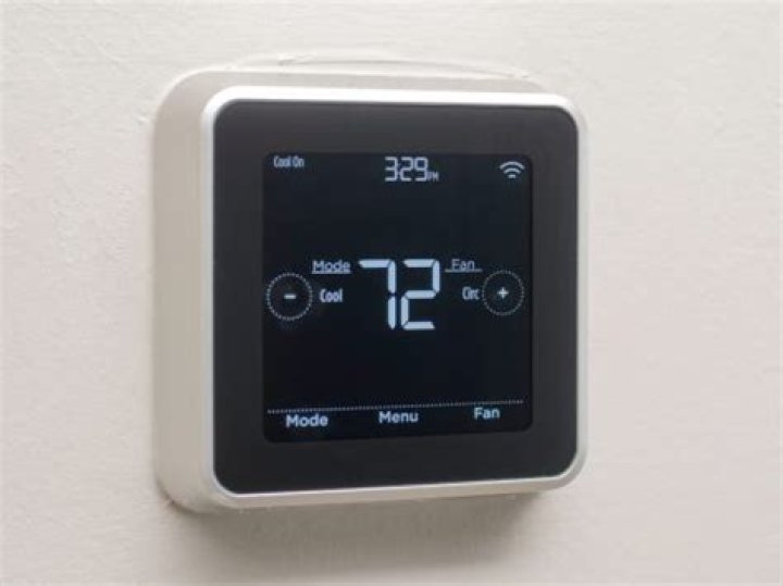 What does cool on mean on thermostat?