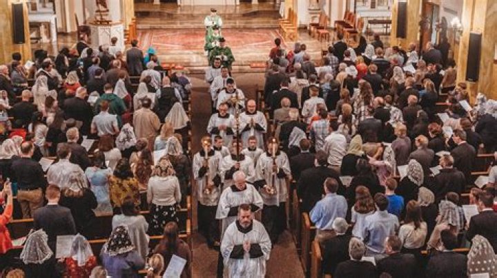 What does Latin Mass mean?