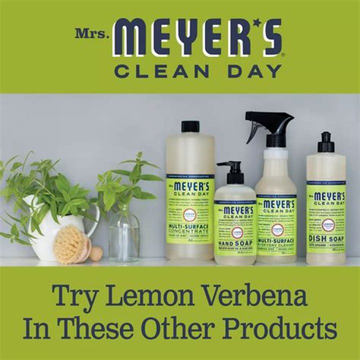 What does Mrs Meyers lemon verbena smell like?