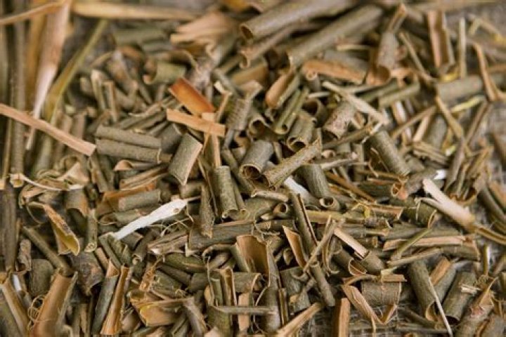 What does white willow bark do for skin?