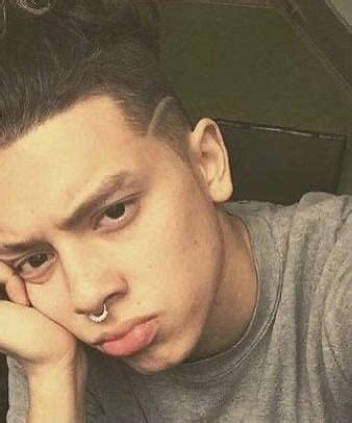 What happened to benzz?
