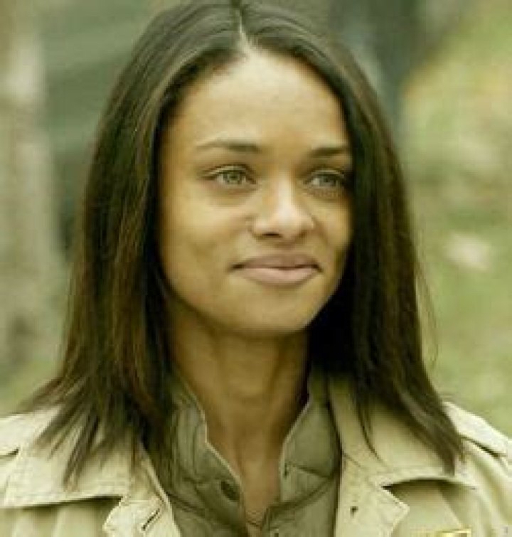 What happened to Dr Clementine Hemlock Grove?