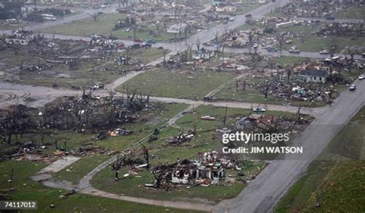 What happened to the town of Greensburg in 2007?