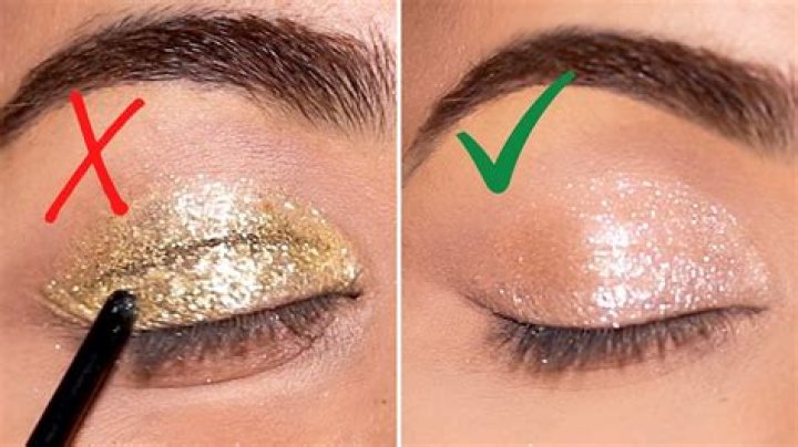 What happens if you put glitter in your eye?