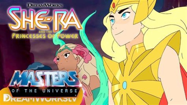 What happens in she-RA Season 1?