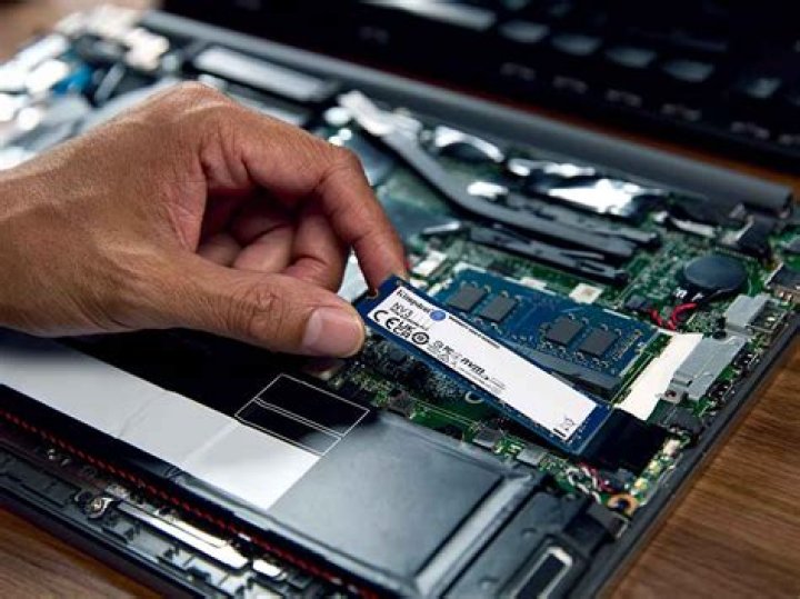What hard drive is in Sky HD?