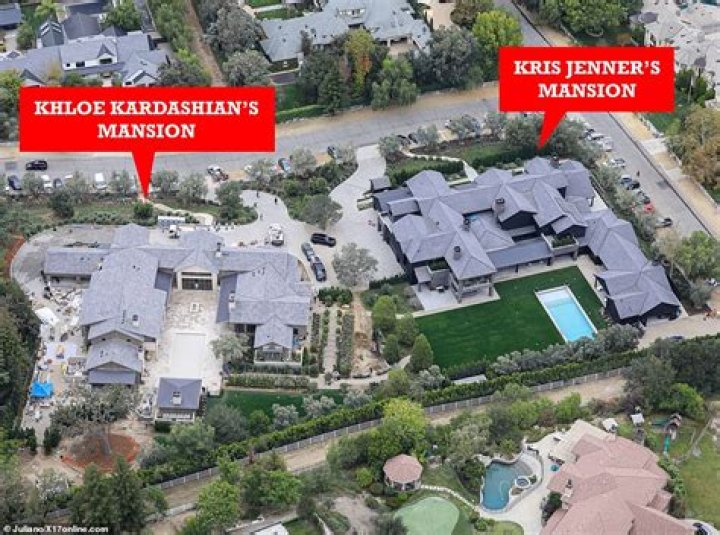 What house does Kris Jenner live in?