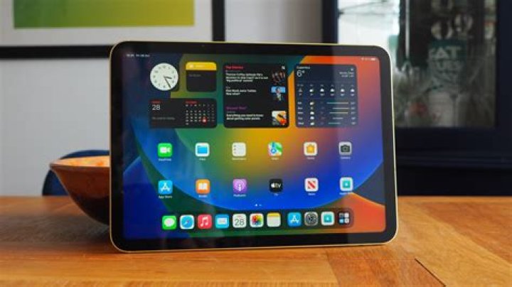 What iPads came out in 2017?
