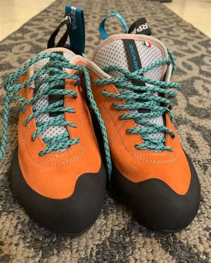 What is a good beginner rock climbing shoe?
