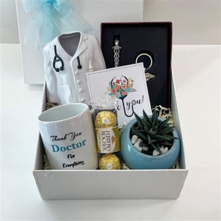 What is a good gift for doctors day?