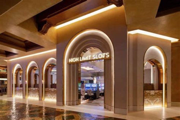 What is a high limit slot machine?