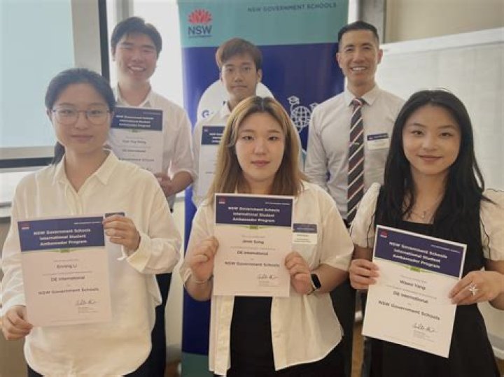 What is an International Student Ambassador?