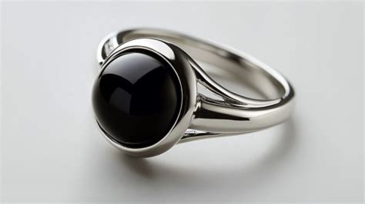 What is black jet jewelry?