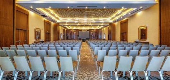 What is important when choosing a conference venue?