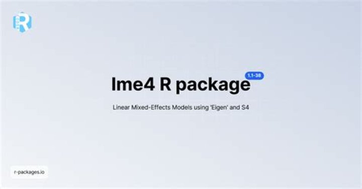 What is lme4 R?