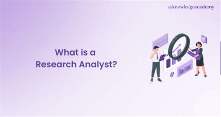 What is research analyst?