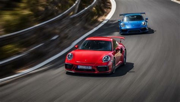What is the difference between 911 and 911 Carrera?