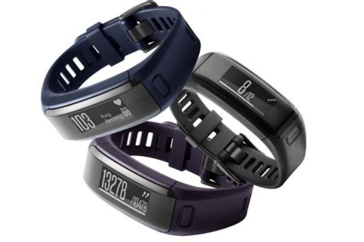 What is the difference between Vivofit 2 and 3?