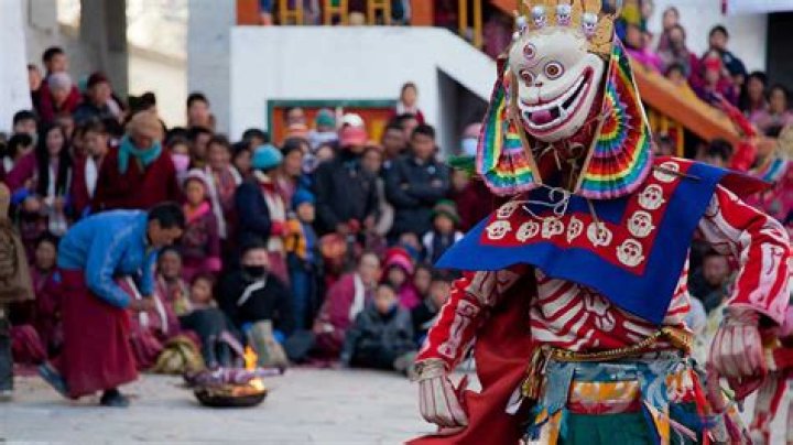 What is the famous festival of Arunachal Pradesh?