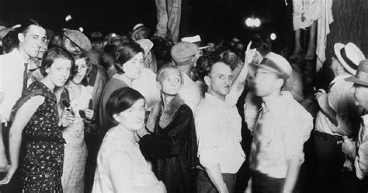What is the mob lynching?