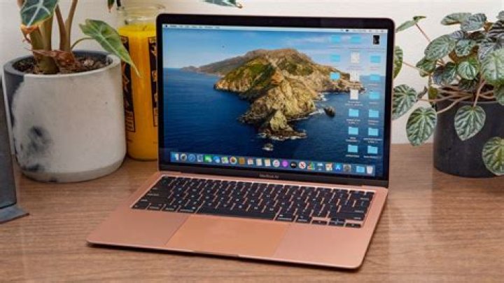 What is the model of MacBook Air 2020?
