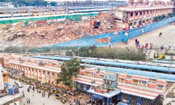 What is the name of Tirupati railway station?