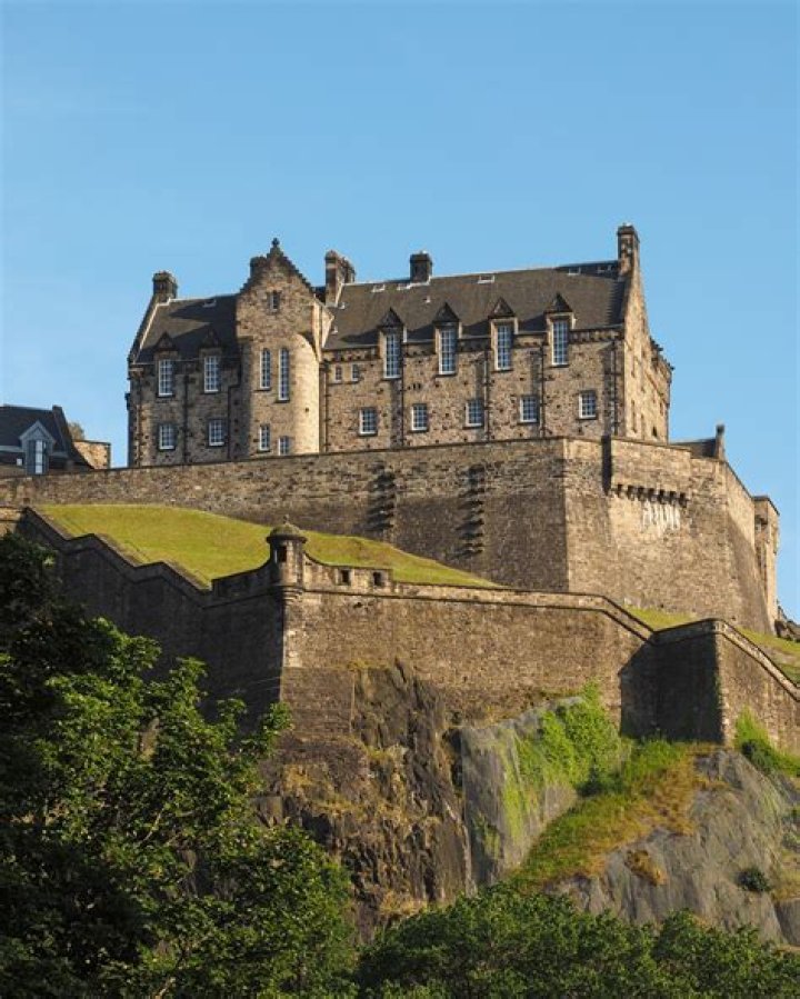 What is the nickname for Edinburgh?