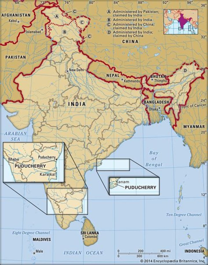 What is the population of Puducherry in 2020?
